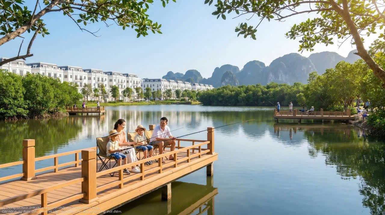Hồ cảnh quan và bến gỗ ven hồ - Vinhomes Global Gate Hạ Long